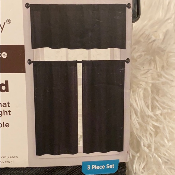 Comfort Bay Tier& Valance Window Set, 3 Piece Set - Picture 5 of 6